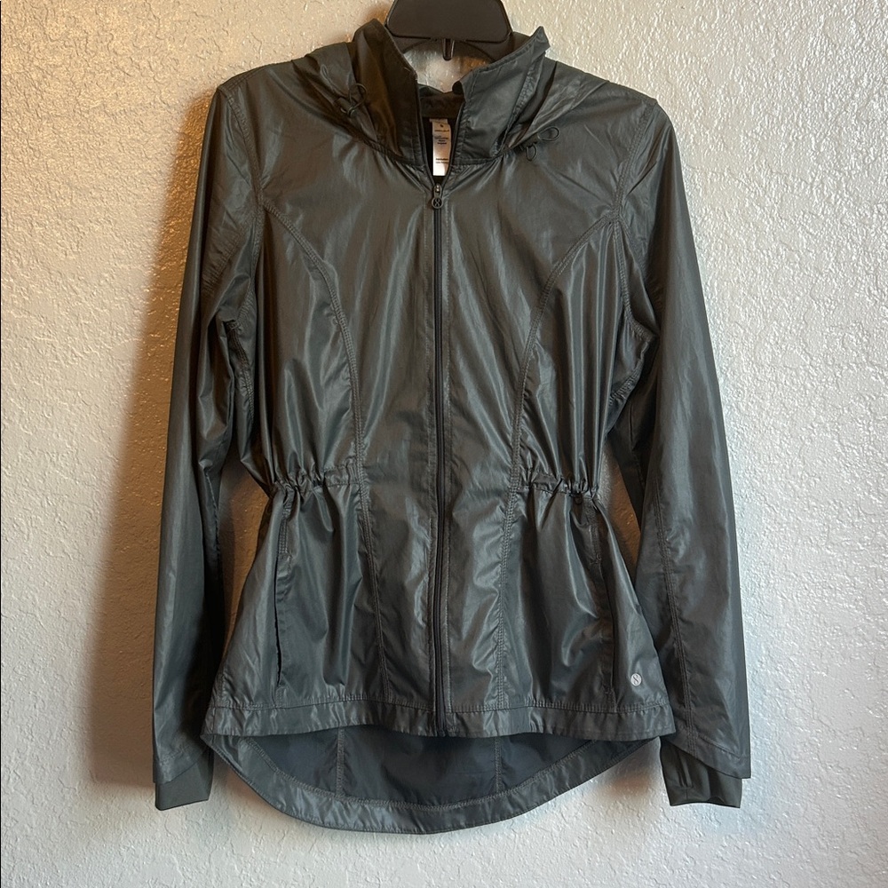 Layer8 Women’s Olive Hooded Windbreaker Cinch Waist Lightweight Jacket SMALL